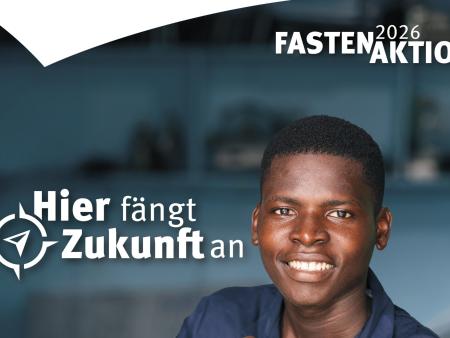 Ein Plakatausschnitt, ein junger Mensch aus Kamerun blickt daraus entgegen.